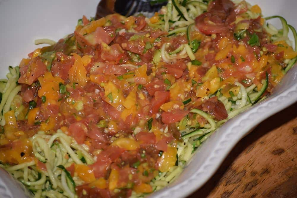 Zoodles and No-Cook Fresh Tomato Sauce!